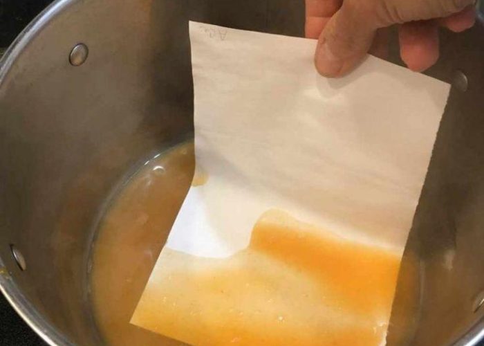 Staining Paper with Tea and other Natural Food Dyes (1)